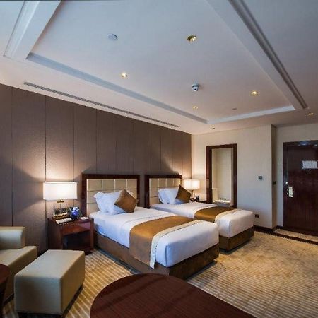 Braira Al Wezarat Hotel Рияд Екстериор снимка