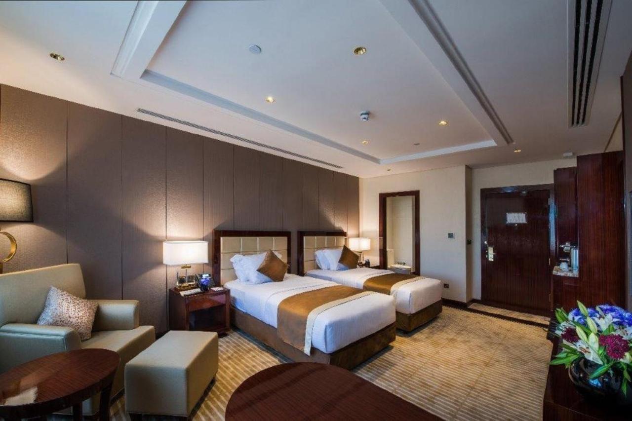 Braira Al Wezarat Hotel Рияд Екстериор снимка